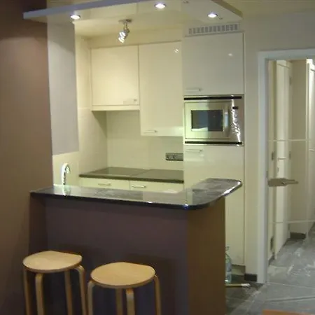 Apartamento Zijdelings Zeezicht Vanop Terras - Residentie Commodore - Place To Be *