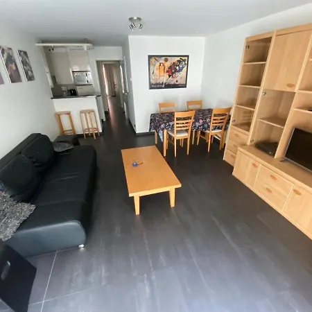 Zijdelings Zeezicht Vanop Terras - Residentie Commodore - Place To Be *